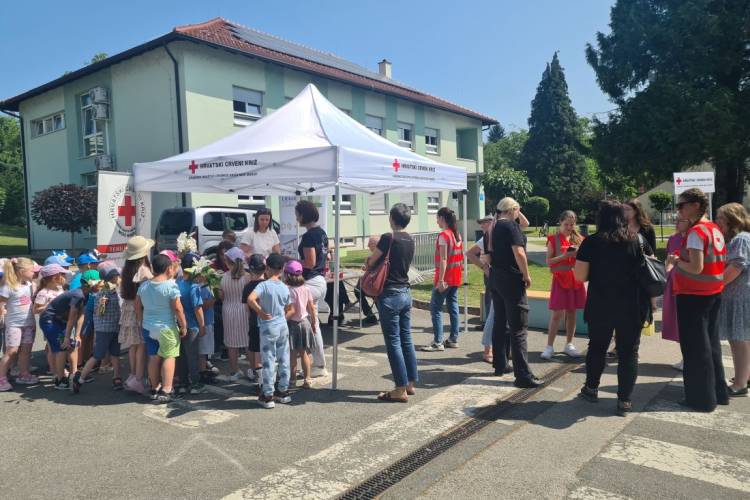 Održana preventivna akcija mjerenja tlaka i šećera u krvi u Novom Marofu