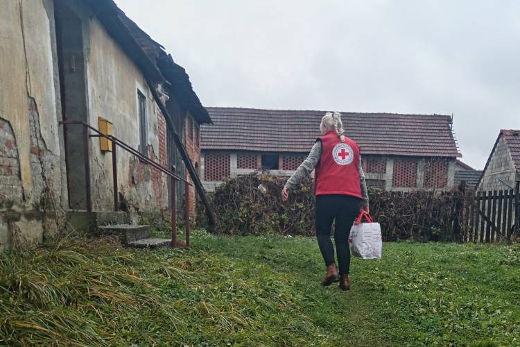 Podijeljeni paketi pomoći potrebitima povodom blagdana